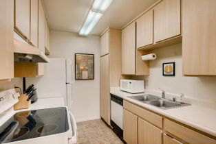 , 3134 Via Alicante, La Jolla, CA 92037 - 6