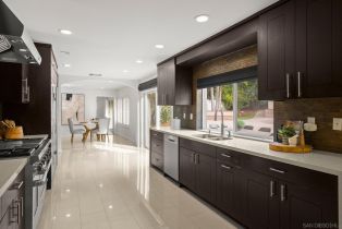 Single Family Residence, 2505 Hidden Valley pl, La Jolla, CA 92037 - 13