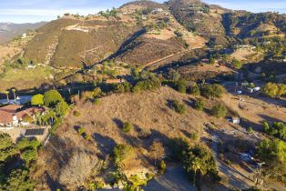 , 1655 Willow Glen rd, Fallbrook, CA 92028 - 5