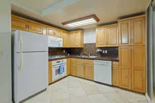 , 6430 La Jolla Scenic Dr S, La Jolla, CA 92037 - 32