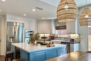 , 517 Cedros, Solana Beach, CA 92075 - 3