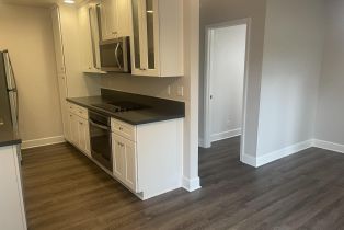 , 8604 Via Mallorca, La Jolla, CA 92037 - 6