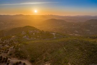 , 18035 Sunset Point rd, Poway, CA 92064 - 12