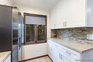 , 8682 Villa La Jolla dr, La Jolla, CA 92037 - 3