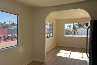 , 1038 Coast Highway 101, Encinitas, CA 92024 - 4