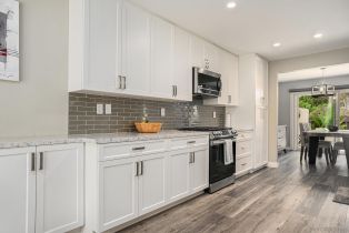 Single Family Residence, 2026 Avenue of the Trees, Carlsbad, CA 92008 - 10