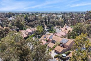 Single Family Residence, 2026 Avenue of the Trees, Carlsbad, CA 92008 - 36