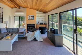 , 5643 Linda Rosa ave, La Jolla, CA 92037 - 3