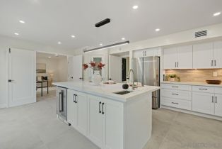 Single Family Residence, 8206 Caminito Lacayo, La Jolla, CA 92037 - 20