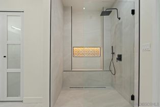 Single Family Residence, 8206 Caminito Lacayo, La Jolla, CA 92037 - 31