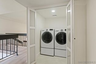 Single Family Residence, 8206 Caminito Lacayo, La Jolla, CA 92037 - 38