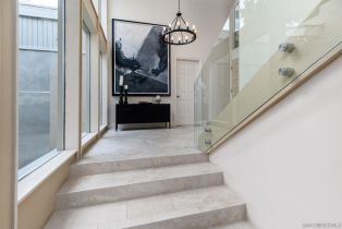 , 5614 Caminito Herminia, La Jolla, CA 92037 - 4