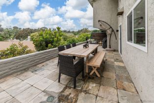 , 5614 Caminito Herminia, La Jolla, CA 92037 - 7