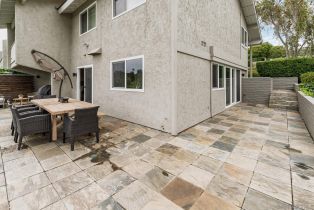 , 5614 Caminito Herminia, La Jolla, CA 92037 - 8