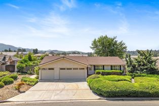 Single Family Residence, 17119 Saint Andrews Dr, Poway, CA  Poway, CA 92064