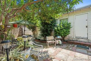 Single Family Residence, 110 Valley st, Burbank, CA 91505 - 23