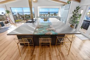 , 5652 Linda Rosa ave, La Jolla, CA 92037 - 9