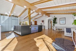 , 5652 Linda Rosa ave, La Jolla, CA 92037 - 4