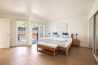 , 2452 Azure Coast dr, La Jolla, CA 92037 - 4