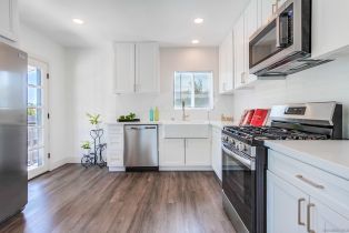 Single Family Residence, 1303 Center ave, Oceanside, CA 92054 - 8