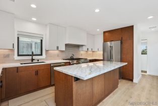 , 5301 Los Robles, Carlsbad, CA 92008 - 12