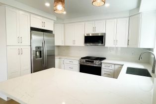 , 1093 Vulcan ave, Encinitas, CA 92024 - 9