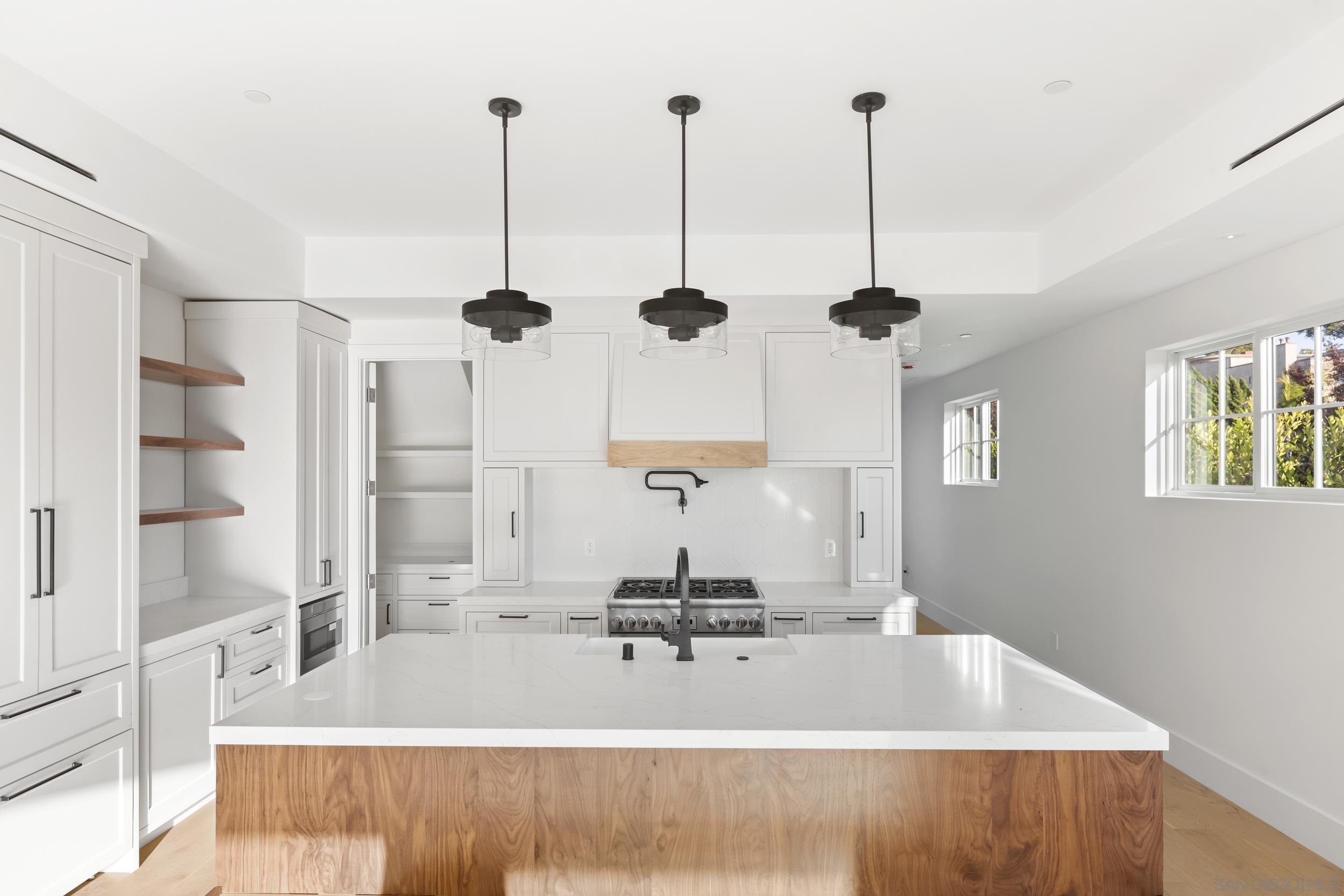 Single Family Residence, 7214 Fay ave, La Jolla, CA 92037 - 1