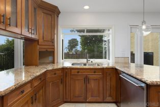, 2460 Oakridge cv, Del Mar, CA 92014 - 11