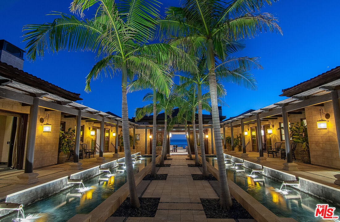 , 24834 Pacific Coast hwy, Malibu, CA 90265 - 1