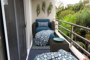 , 1131 Alta Loma rd, West Hollywood , CA 90069 - 6