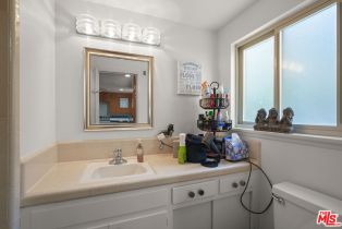 , 5051 Arundel dr, Woodland Hills, CA 91364 - 38