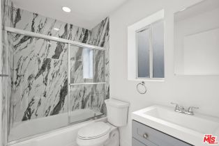 , 530 Almond ave, Long Beach, CA 90802 - 4