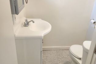 , 547 Brooks ave, Venice, CA 90291 - 8