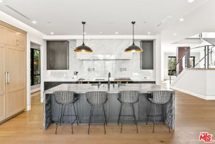 Single Family Residence, 13817 Sunset blvd, Pacific Palisades, CA 90272 - 13