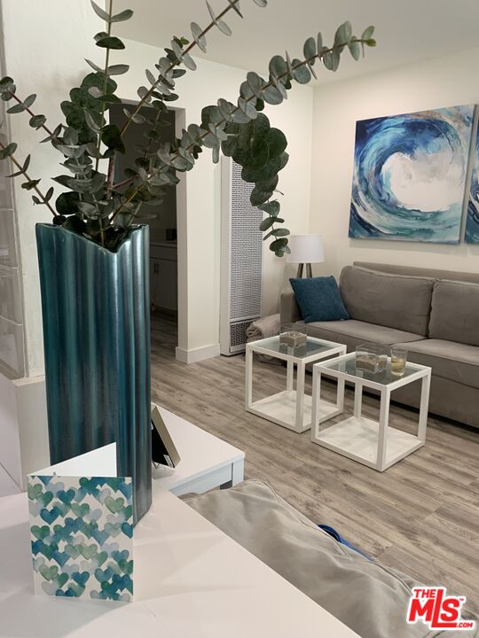 Condominium, 2721 2nd st, Santa Monica, CA 90405 - 1