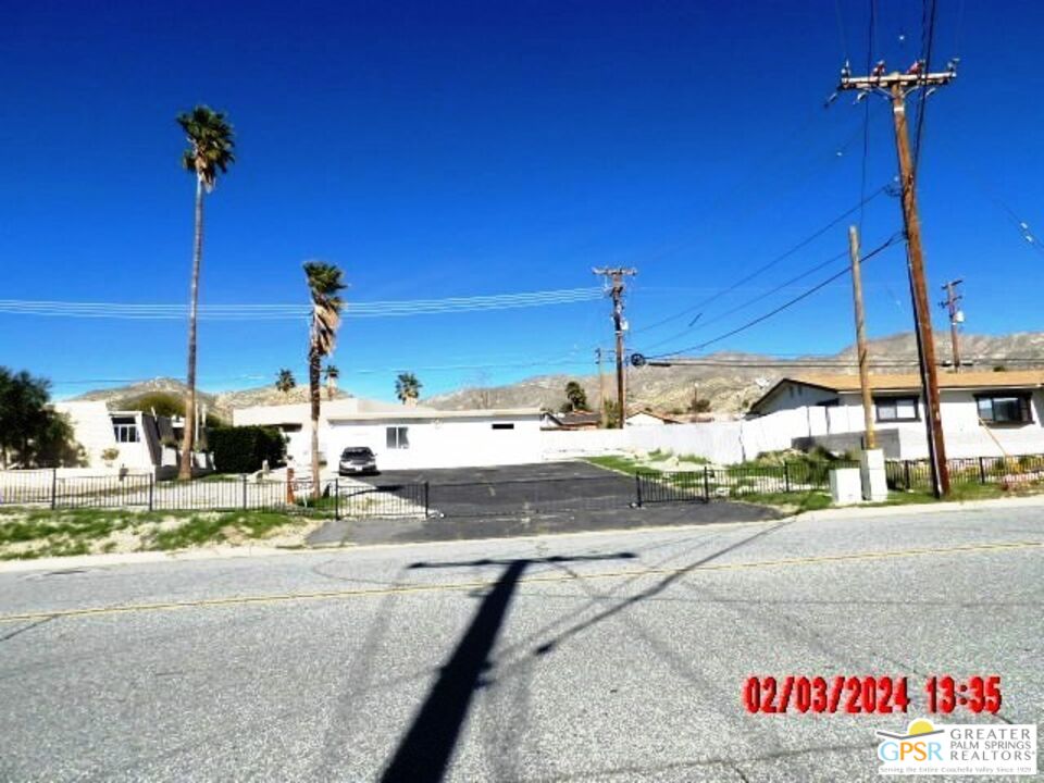 Single Family Residence, 9900 Palm dr, Desert Hot Springs, CA 92240 - 1