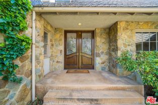 Single Family Residence, 5200 Collier pl, Woodland Hills, CA 91364 - 8