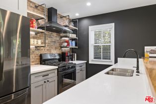 , 5200 Collier pl, Woodland Hills, CA 91364 - 22