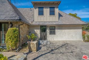 , 5200 Collier pl, Woodland Hills, CA 91364 - 6