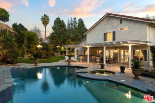 Single Family Residence, 16230 Meadowcrest rd, Sherman Oaks, CA 91403 - 3