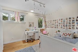 Single Family Residence, 2439 Glyndon ave, Venice, CA 90291 - 16