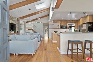 Single Family Residence, 2439 Glyndon ave, Venice, CA 90291 - 5