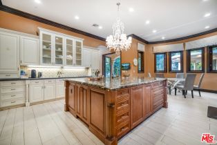 Single Family Residence, 18607 Cassandra st, Tarzana, CA 91356 - 4