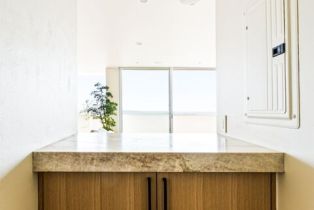 Condominium, 8787 Shoreham dr, West Hollywood , CA 90069 - 9