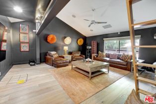 Single Family Residence, 4822 Queen Victoria rd, Woodland Hills, CA 91364 - 33