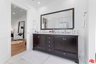 Single Family Residence, 5235 Sylmar ave, Sherman Oaks, CA 91401 - 38