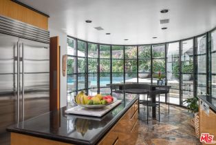 Single Family Residence, 255 Bentley ave, Westwood, CA 90049 - 5