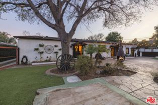 Single Family Residence, 22651 Calvert st, Woodland Hills, CA 91367 - 51