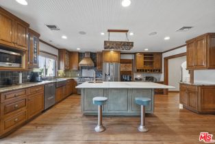 Single Family Residence, 22651 Calvert st, Woodland Hills, CA 91367 - 27