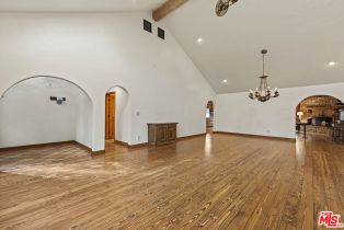 Single Family Residence, 22651 Calvert st, Woodland Hills, CA 91367 - 8